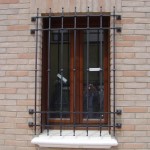 INFERRIATA FISSA FUORI MURO